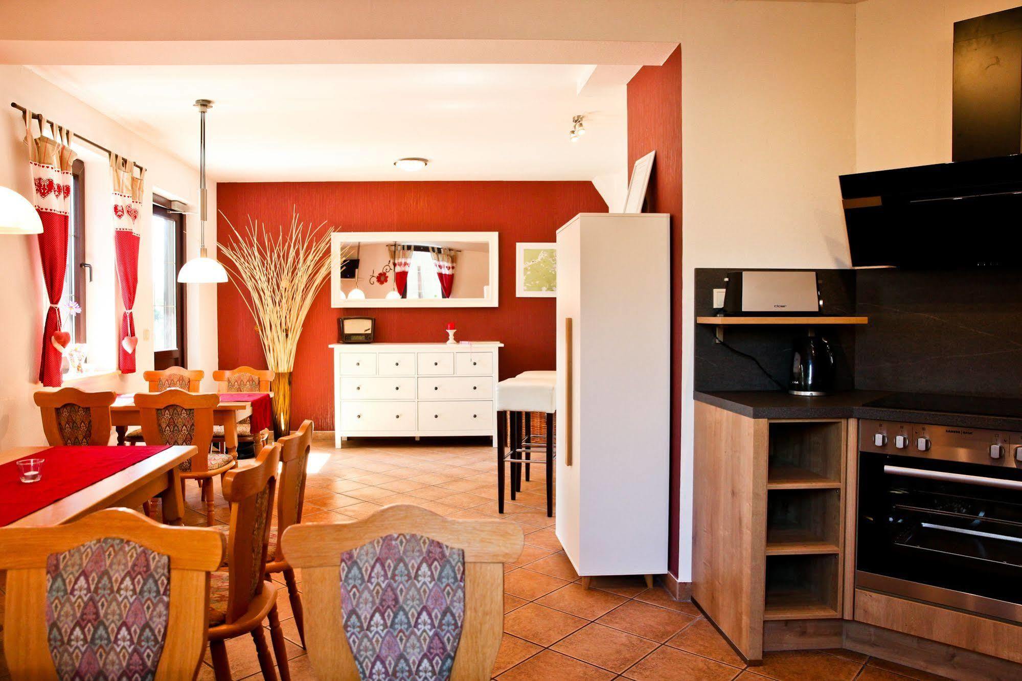Pension & Ferienwohnung Oberhof 810 M المظهر الخارجي الصورة